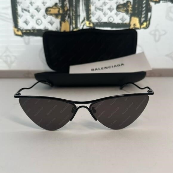 New Authentic Balenciaga BB0093S 001 Curve Cat Sunglasses - Picture 6 of 13